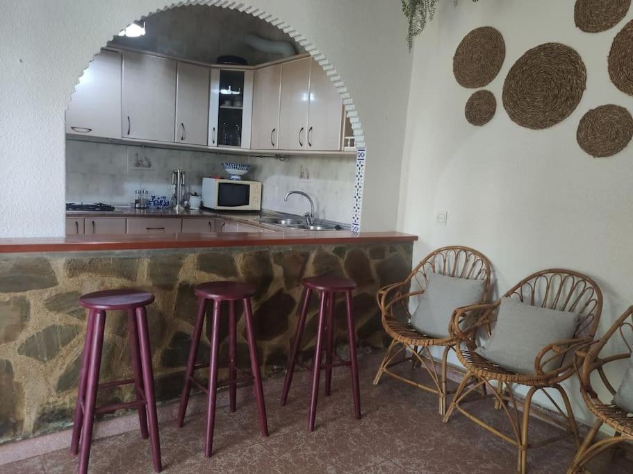 Encantadora Con Gran Porche Apartment *